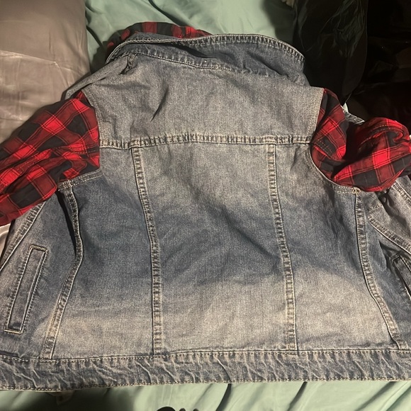 Jean jacket - Picture 2 of 2